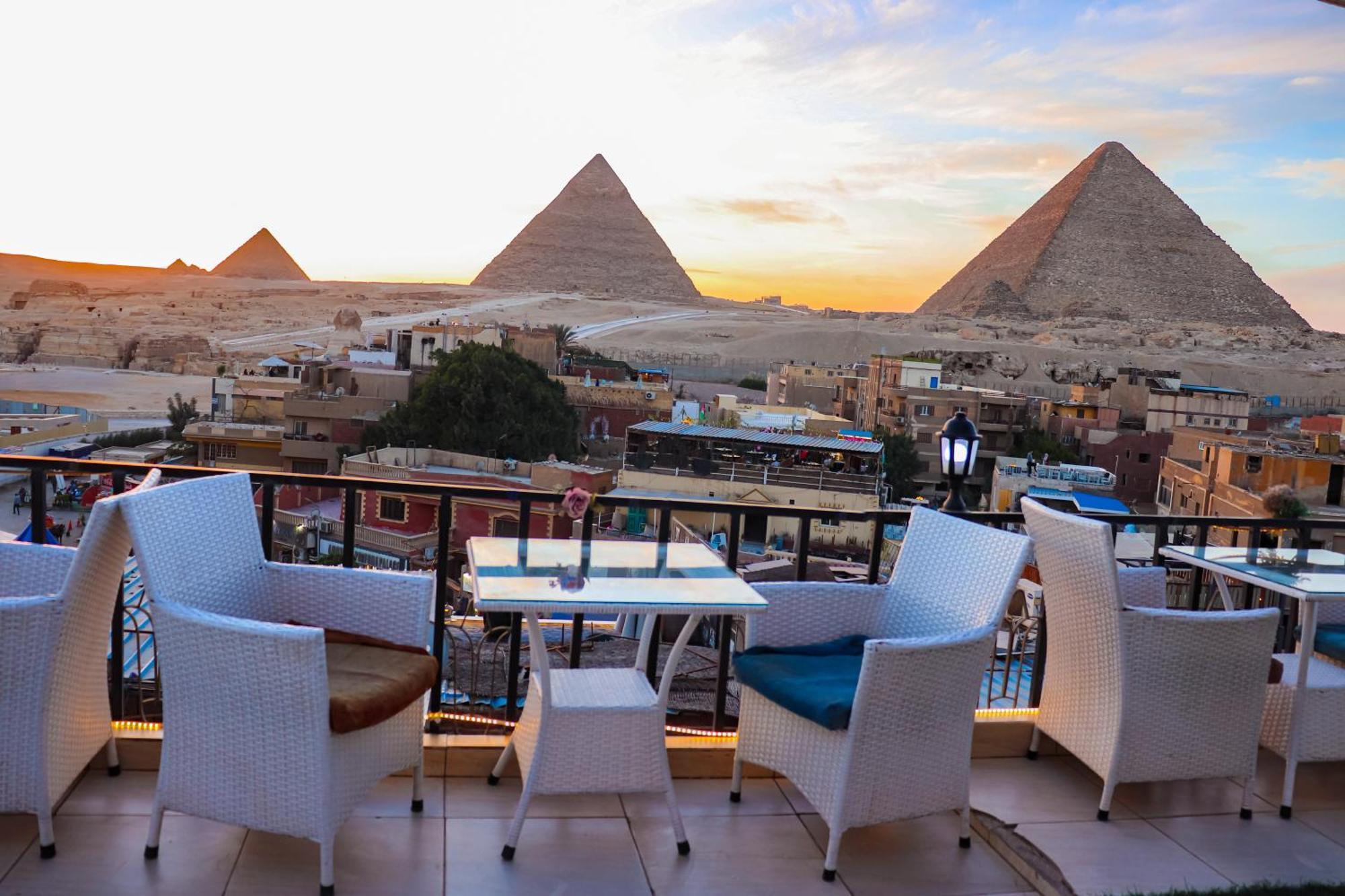 Golden Pyramids Inn Kafret el-Gabal Eksteriør billede