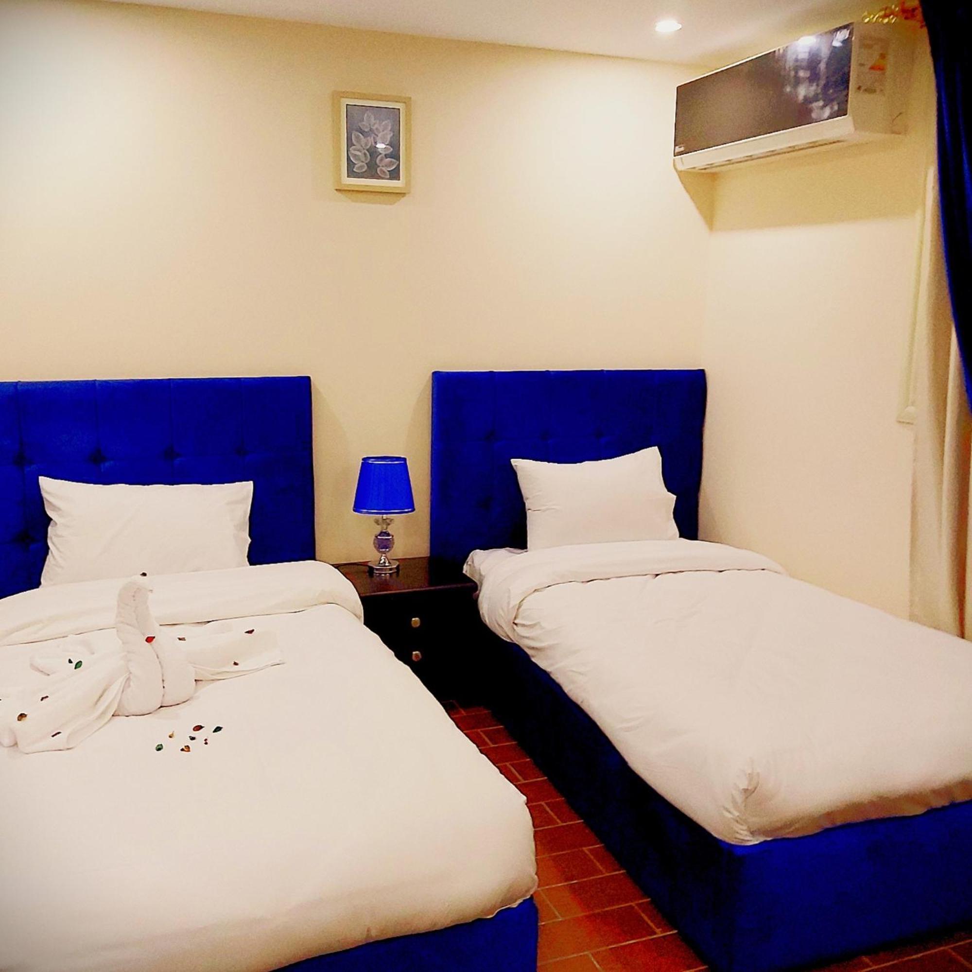 Golden Pyramids Inn Kafret el-Gabal Eksteriør billede